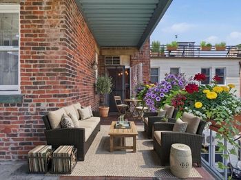 278 Monmouth St