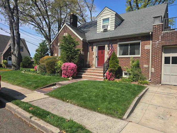 585 Monroe Pl, Ridgefield NJ 07657