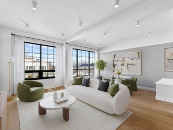 31 Bayview Ave