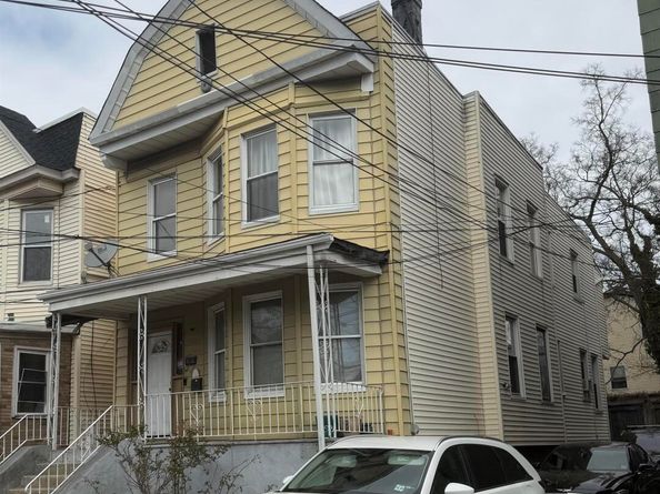 130 Bayview Ave, Jersey City NJ 07305
