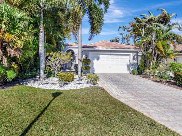 4022 Manchester Lake Drive, Lake Worth FL 33449