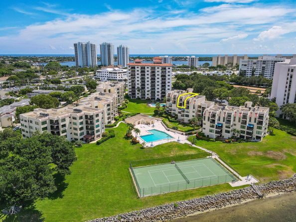 364 Golfview Road 506, North Palm Beach FL 33408