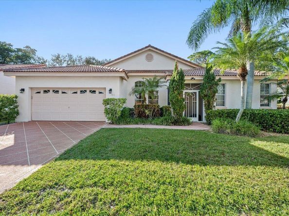 180 Egret Circle, Greenacres FL 33413