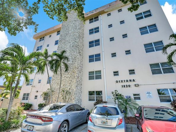 1830 Dixieanna Street 506, Hollywood FL 33020