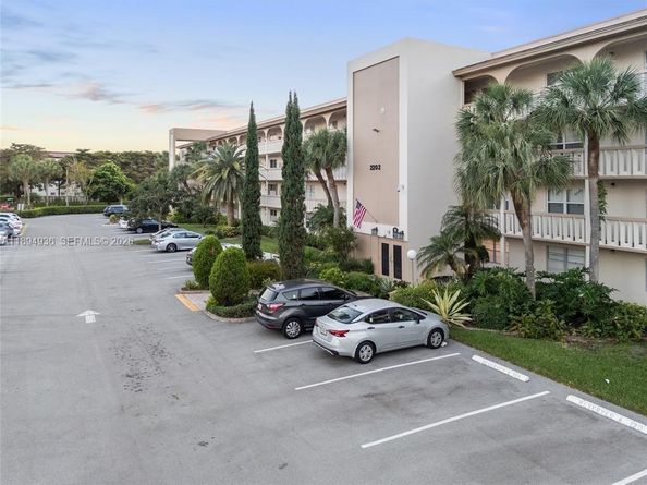 2202 Lucaya Bend L3, Coconut Creek FL 33066