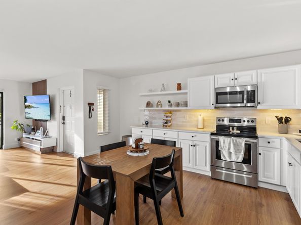 722 Sunny Pine Way D1, Greenacres FL 33415