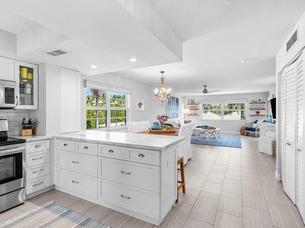 80 Venetian Drive 304s, Delray Beach FL 33483