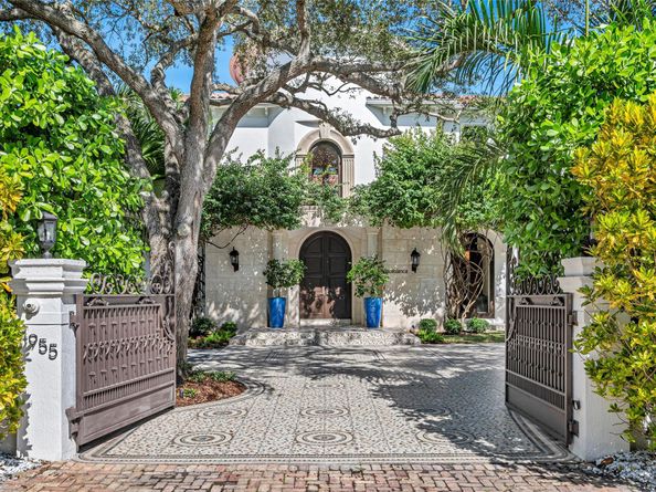 4955 SW 83rd St, Miami FL 33143