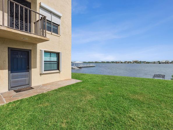 896 N Federal Highway 124, Lantana FL 33462