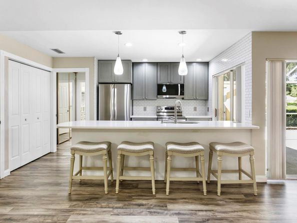 2901 Lakemont Court, Palm Beach Gardens FL 33403