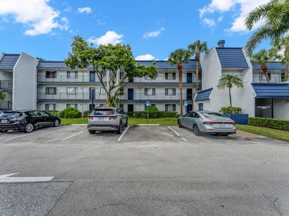 4465 Luxemburg Court 103, Lake Worth FL 33467