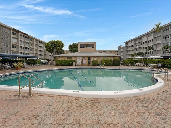 330 SE 2nd Street 303F, Hallandale Beach FL 33009