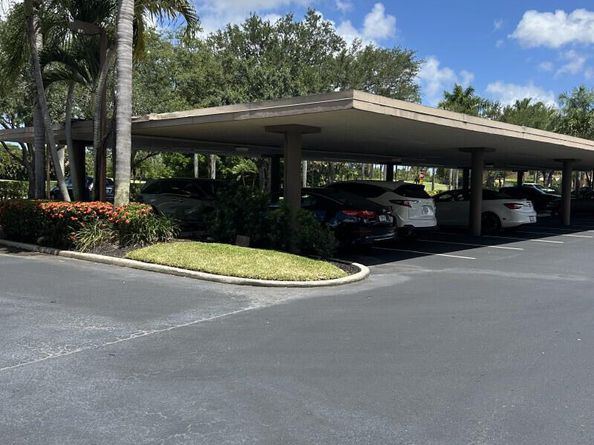 5257 Fountains Drive S 105, Lake Worth FL 33467