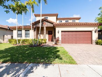 516 SE 35th Terrace