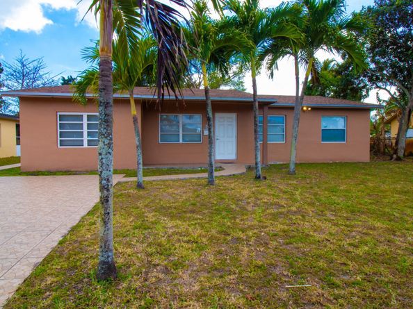 6860 Broadmoor, North Lauderdale FL 33068