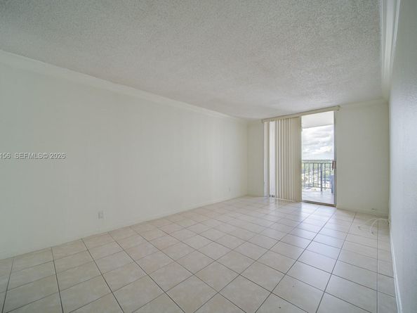 2903 N Miami Beach Boulevard 1006, North Miami Beach FL 33160