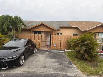 6725 NW 188th Terrace
