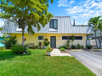1351 NE 40th Place