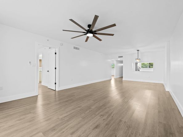 4734 E Lucerne Lakes Blvd E 303, Lake Worth FL 33467