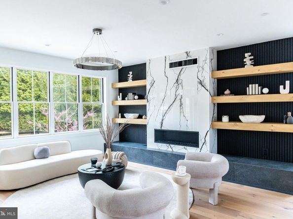 112 Righter Street, Philadelphia PA 19128