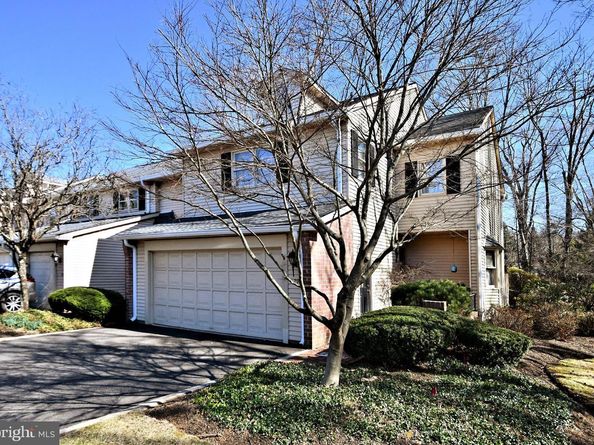 79 Sutphin Pines, Yardley PA 19067