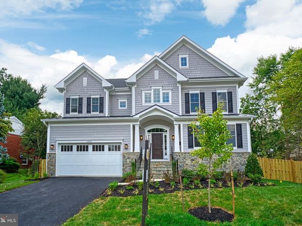 906 Frederick Street SW, Vienna VA 22180