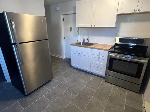 300 W Coulter Street, Philadelphia PA 19144