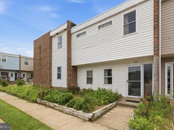 1233 Magnolia Lane