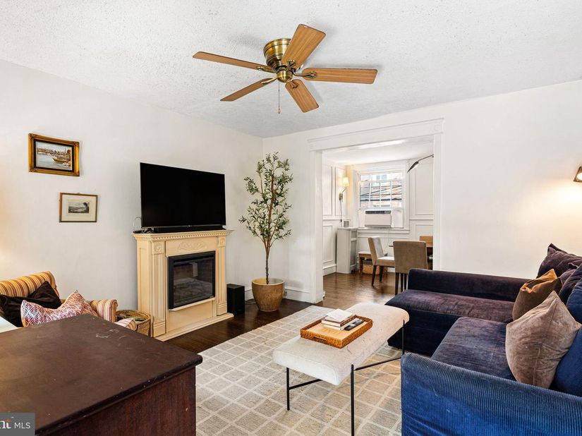3439 Tilden Street, Philadelphia PA 19129