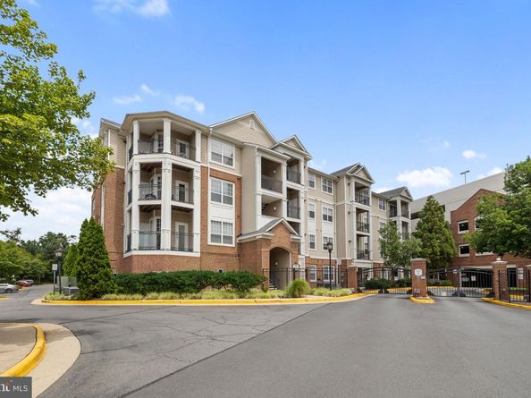 12909 Centre Park Circle 104, Herndon VA 20171