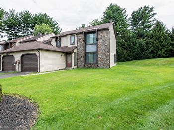 744 Newbury Court