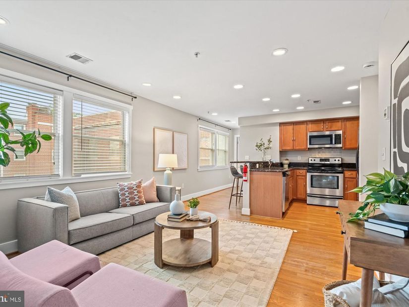 1628 C Street SE 202, Washington DC 20003