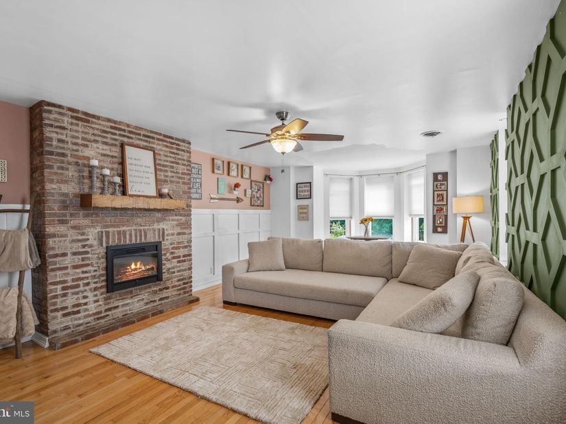 122 Sumac, Philadelphia PA 19128