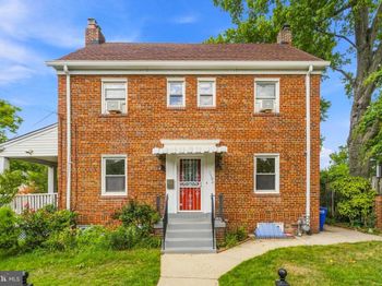 1700 Douglas Street NE