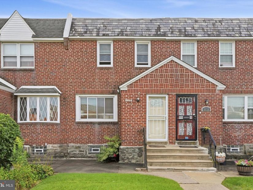 8636 Forrest Avenue, Philadelphia PA 19150