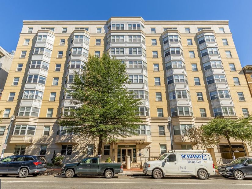 1111 11TH Street NW 406, Washington DC 20001