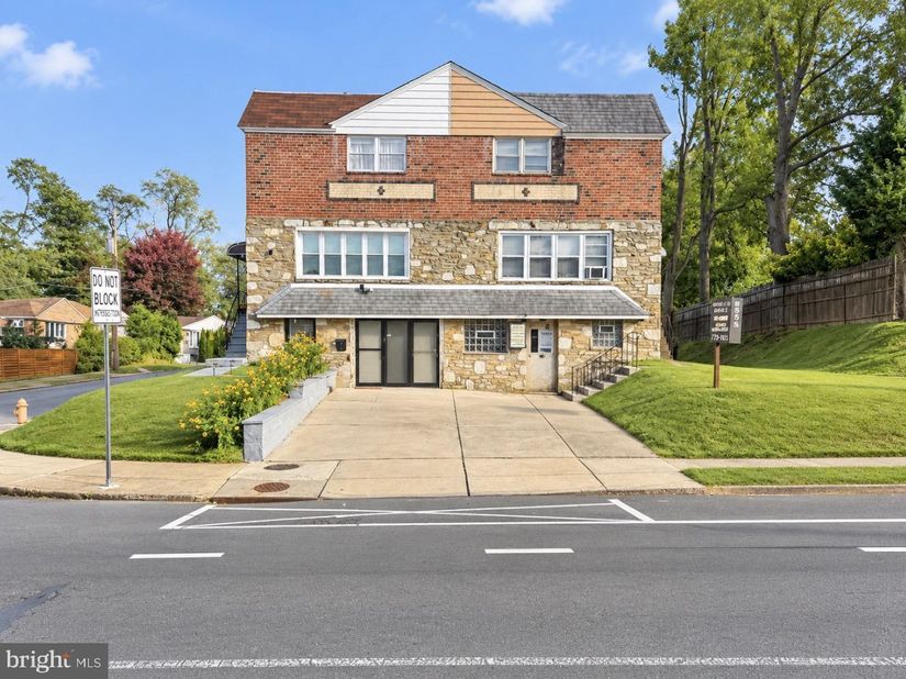 8597 Bustleton Avenue, Philadelphia PA 19152