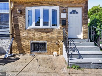 2431 W Sergeant Street