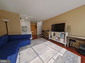 2101 Chestnut Street