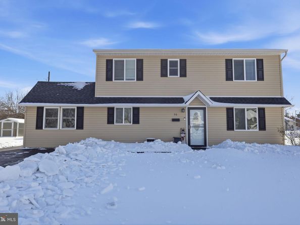 50 Red Cedar Drive, Levittown PA 19055