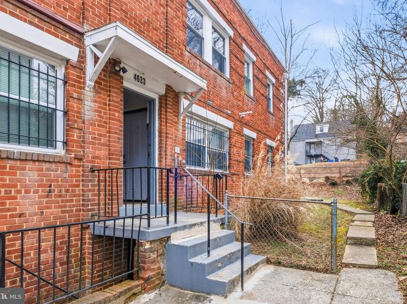 4633 Hillside Road SE, Washington DC 20019