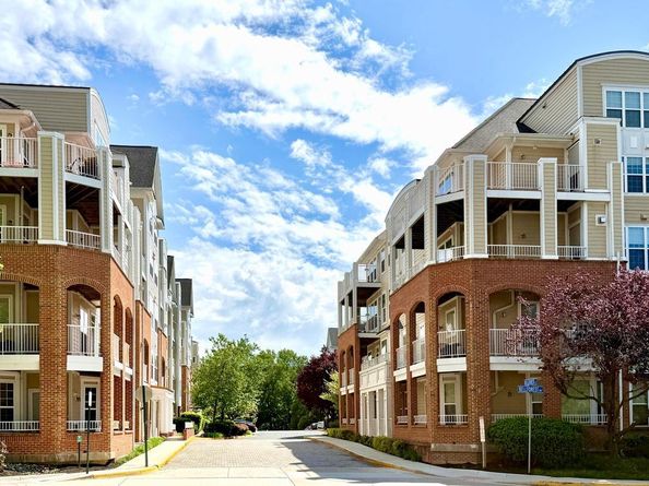 2700 Bellforest Court 108, Vienna VA 22180