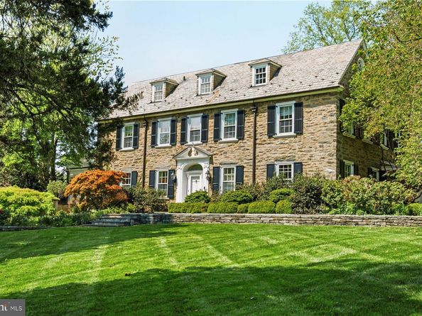9 Norman Lane, Philadelphia PA 19118