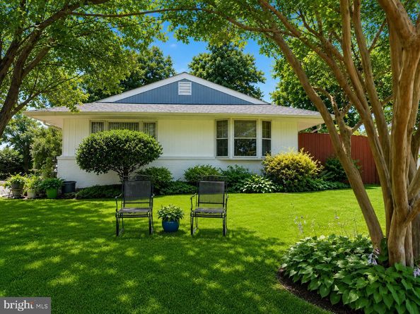 304 N Sterling Boulevard, Sterling VA 20164