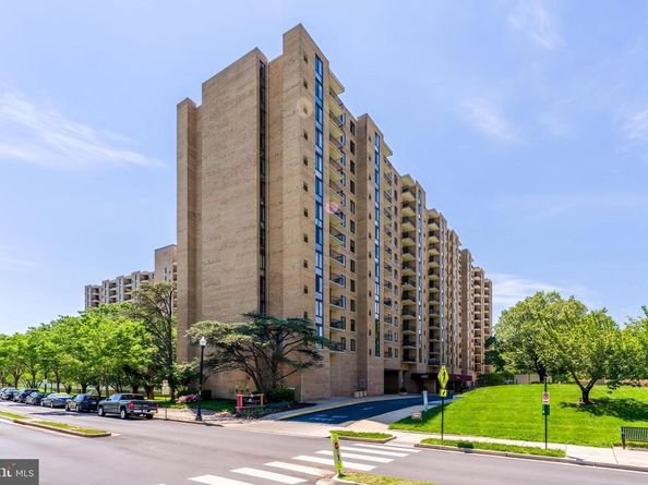4500 S Four Mile Run Drive 105, Arlington VA 22204