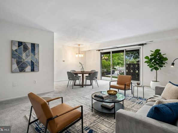 204 Park Terrace Court SE 25, Vienna VA 22180