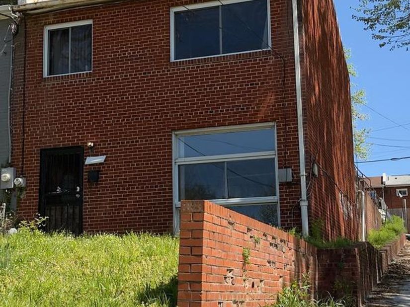 2215 14TH Street NE, Washington DC 20018