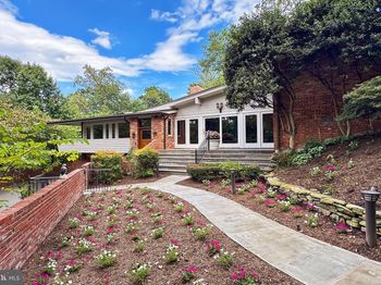 1753 Army Navy Drive