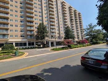 1225 Martha Custis Drive