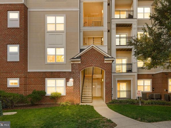 12925 Centre Park Circle 304, Herndon VA 20171